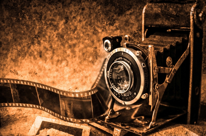 photographe-ST RAPHAEL-min_light-wood-night-camera-photography-vintage-1245236-pxhere.com